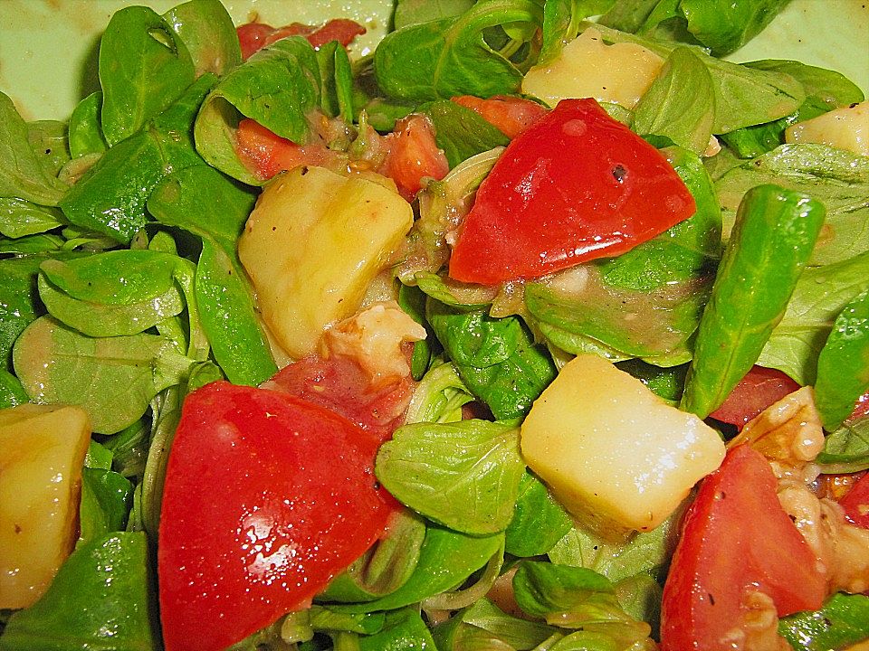 Tomaten - Feldsalat mit Kartoffeln von sokrue| Chefkoch