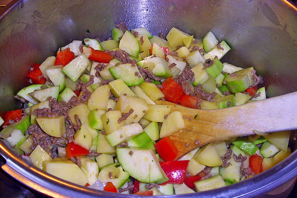 Zucchinieintopf Zucchinieintopf