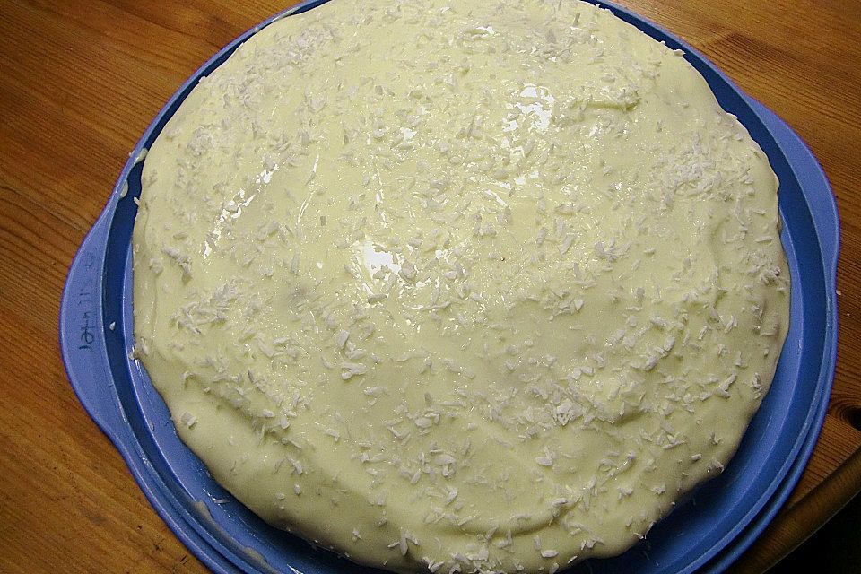 Coco - Banana - Cake mit white chocolate cream cheese frosting