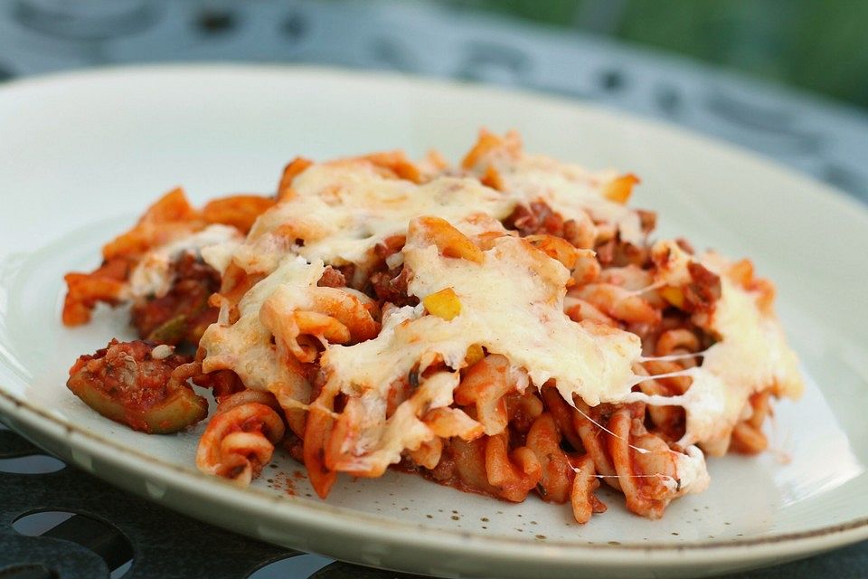 Bologneser Nudelauflauf