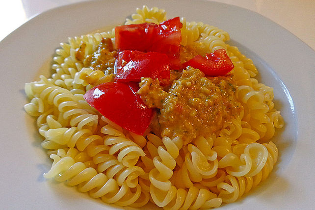 Tagliatelle und Mandel - Basilikum Pesto mit Tomaten| Chefkoch