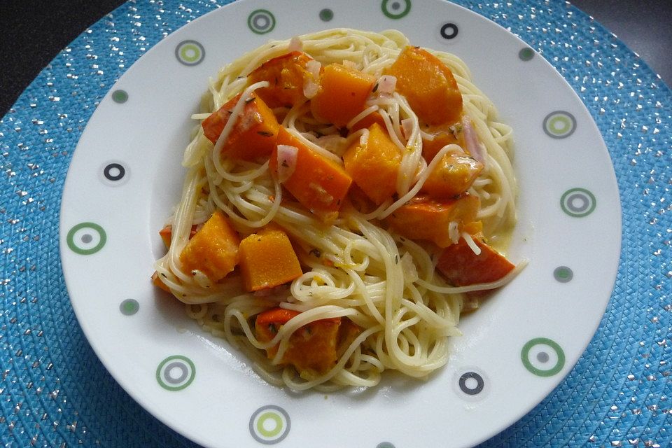 Pasta mit  Kürbis - Weißweinsoße