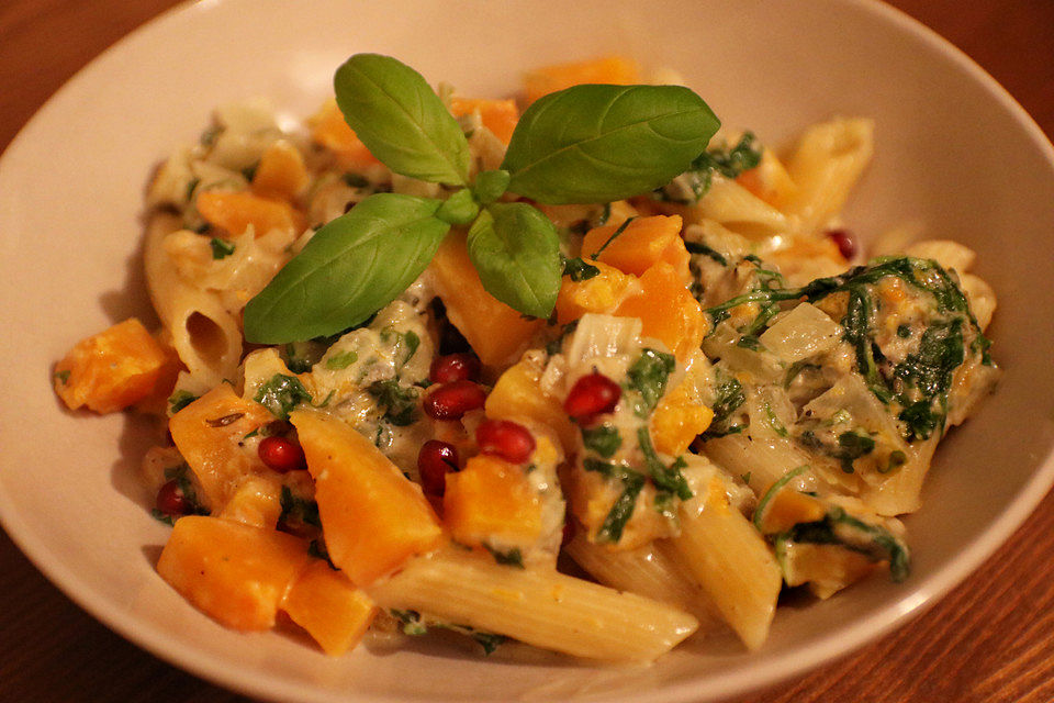 Pasta mit  Kürbis - Weißweinsoße