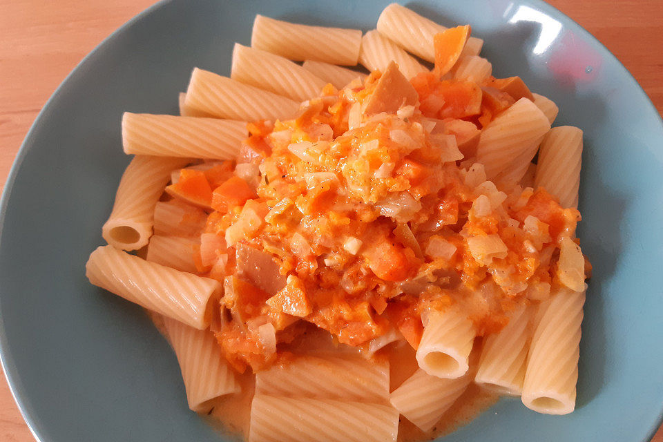 Pasta mit  Kürbis - Weißweinsoße