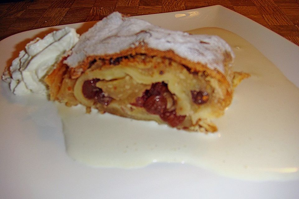 Apfelstrudel 'Südtirol'