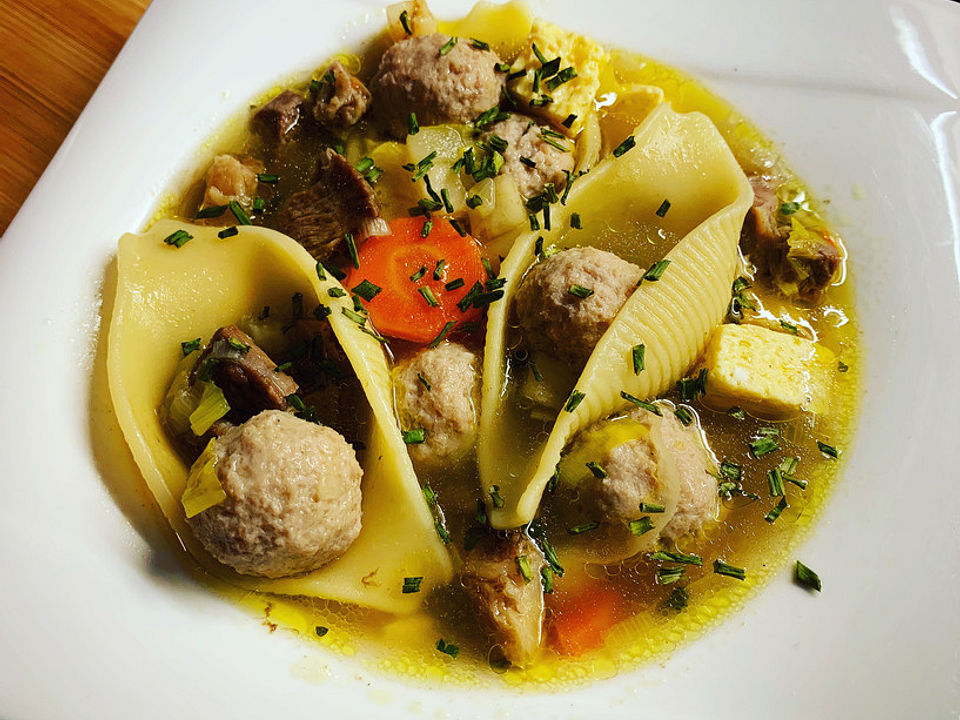 Nudelsuppe mit Klößchen von Tombstone5| Chefkoch