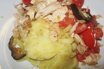 Sommerlicher Restesalat vom 40 Knoblauchzehen - Huhn