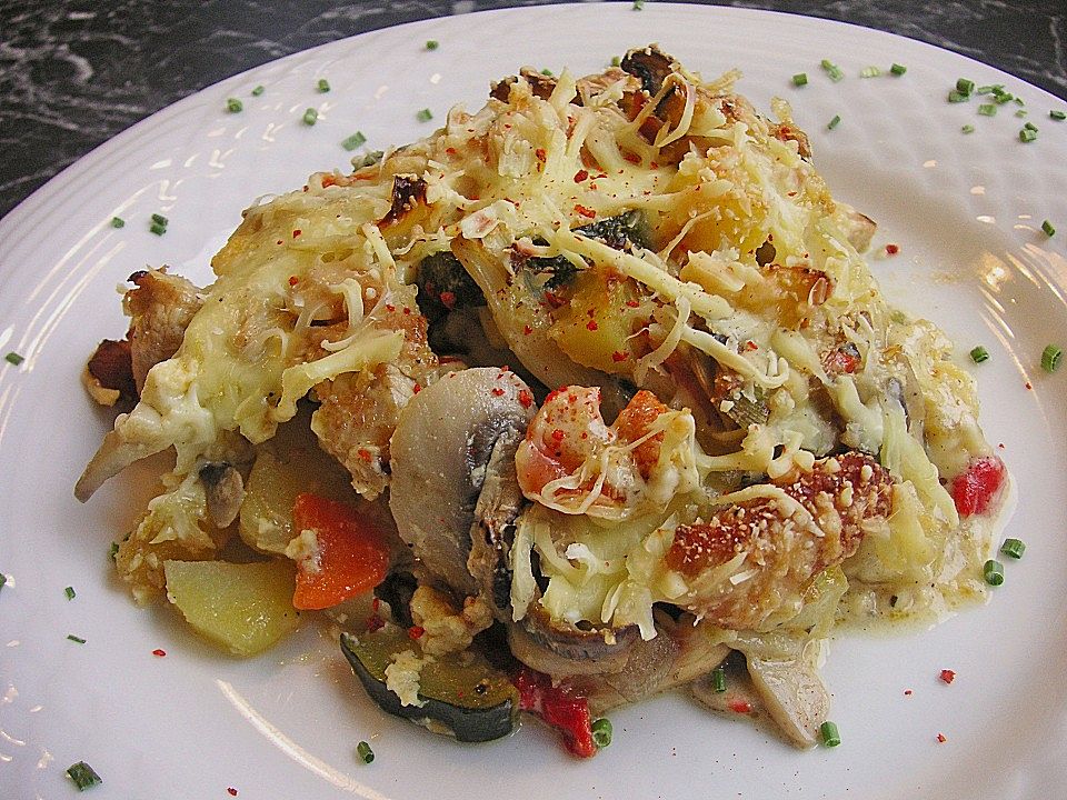 Gemüseauflauf mit Kartoffeln und Schnitzelfleisch von katinka65 | Chefkoch