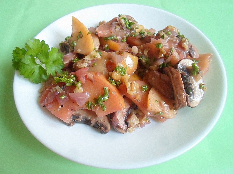 Pilzsalat mit Äpfeln und Walnüssen von MangoDiao| Chefkoch