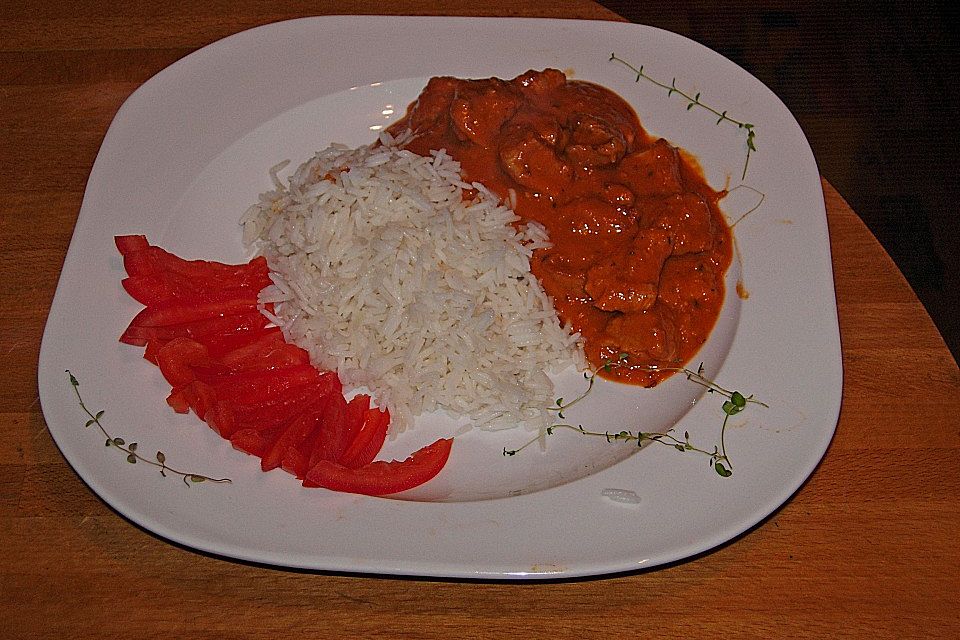 Schweinegulasch mit roten Linsen