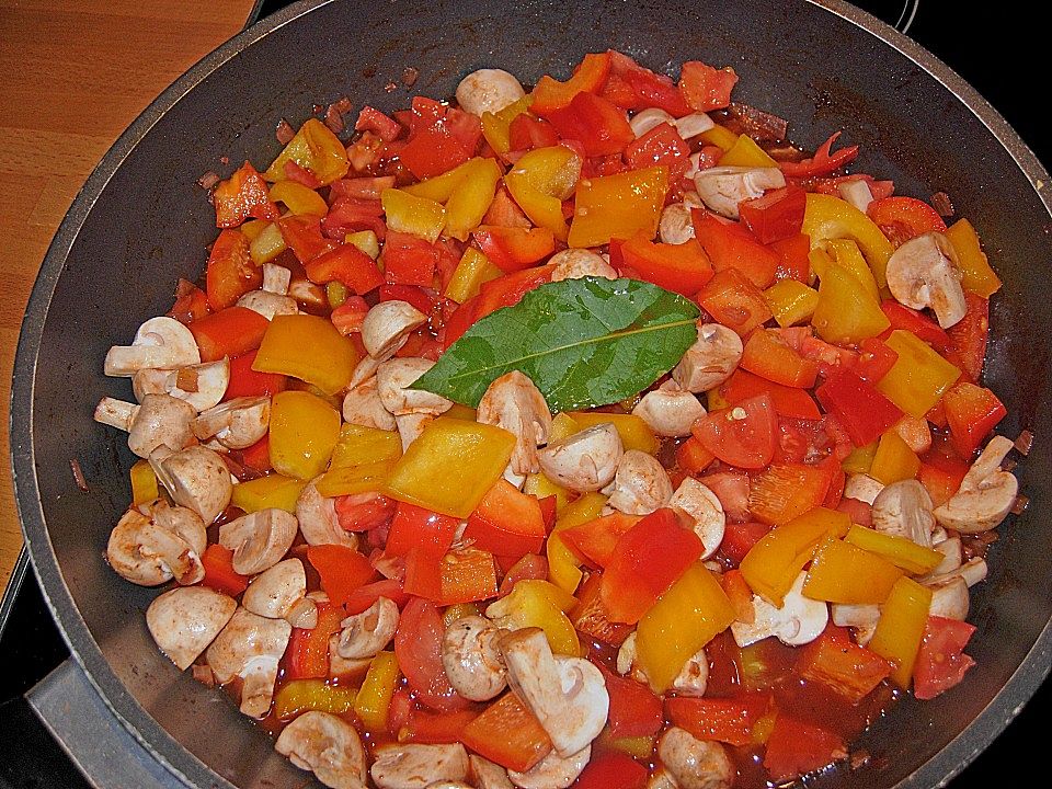 Rotbarscheintopf mit Paprika und Tomaten von gartengerd Chefkoch