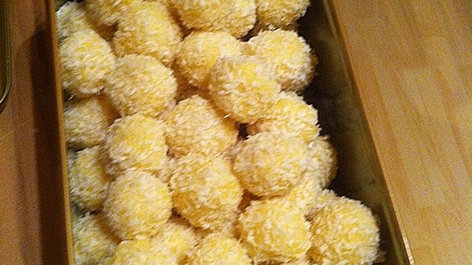 Weiße Rumkugeln mit Kokos von Socke2211| Chefkoch