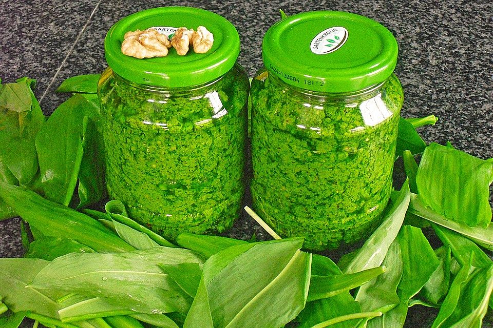 Walnuss - Bärlauch Pesto