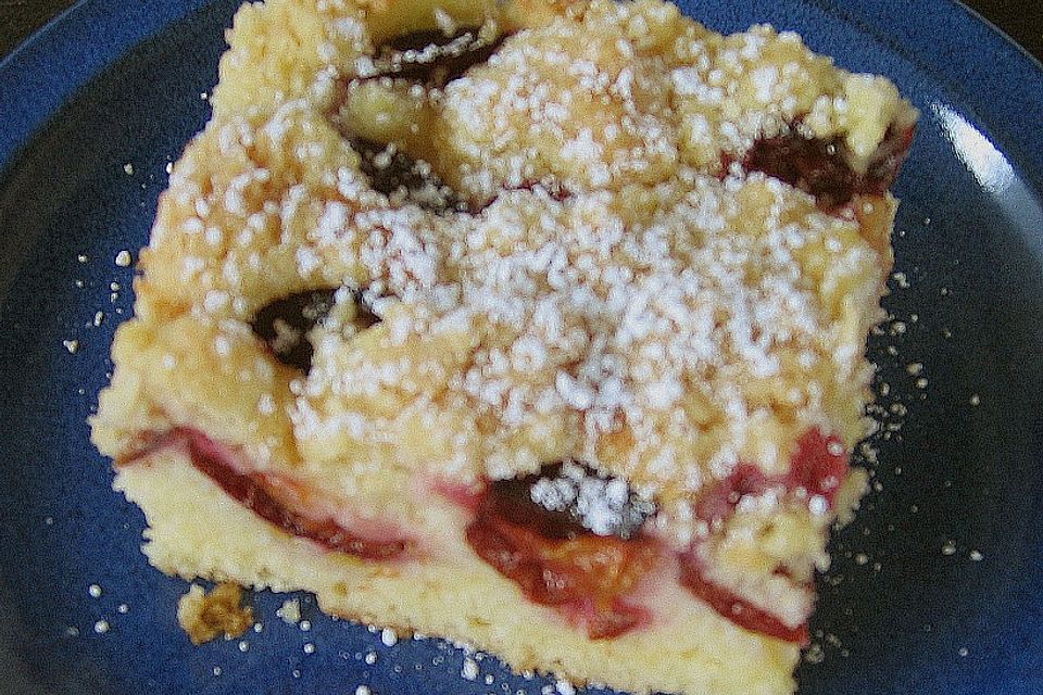 Zwetschken - Eierlikör - Kuchen Zwetschken - Eierlikör - Kuchen