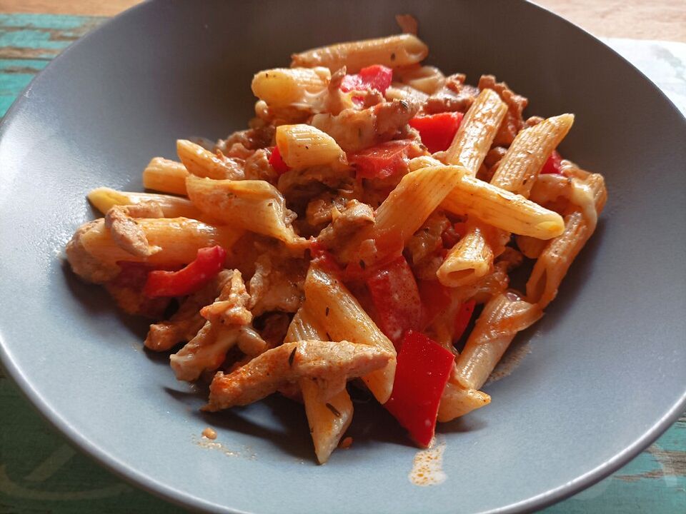 Gyros-Nudelauflauf mit Bergkäse von ManuGro| Chefkoch Gyros-Nudelauflauf mit Bergkäse von ManuGro| Chefkoch