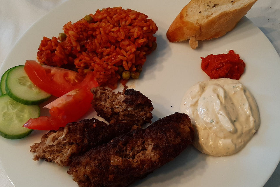 botos Bifteki mit griechischem Tomatenreis