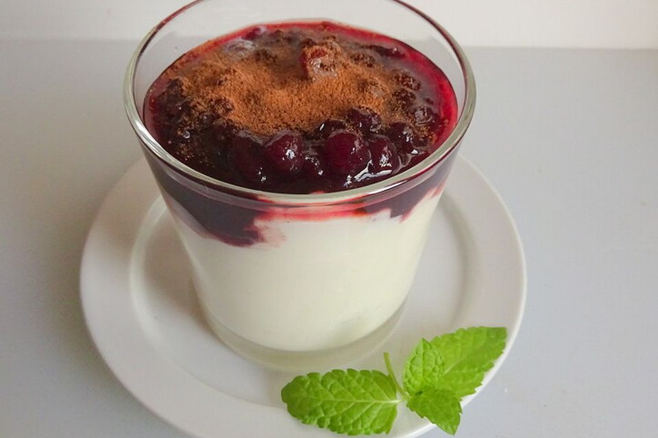 Preiselbeer - Joghurt Dessert