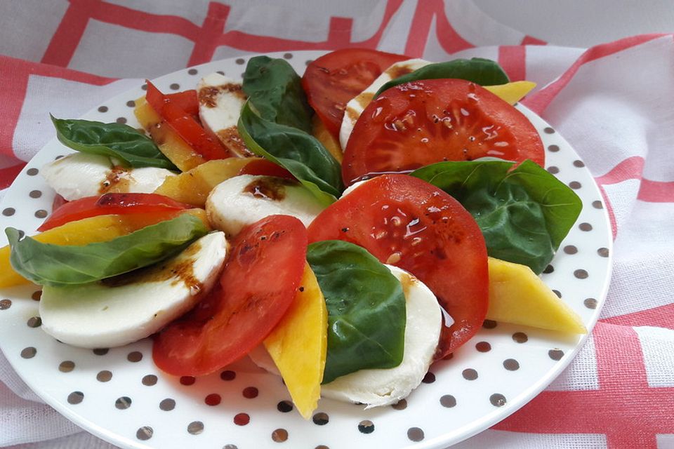 Mango - Tomaten - Mozzarellasalat