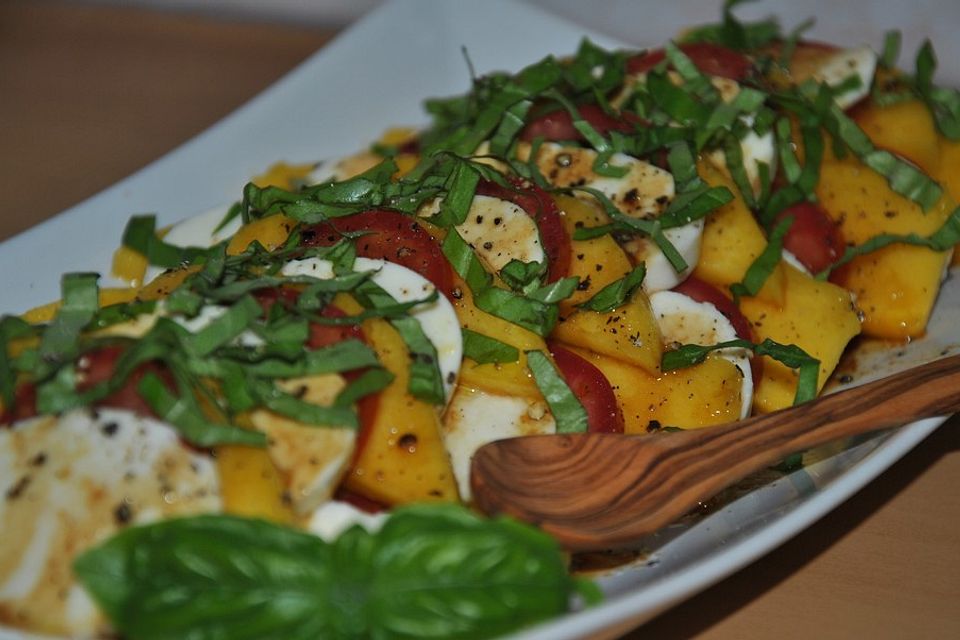 Mango - Tomaten - Mozzarellasalat