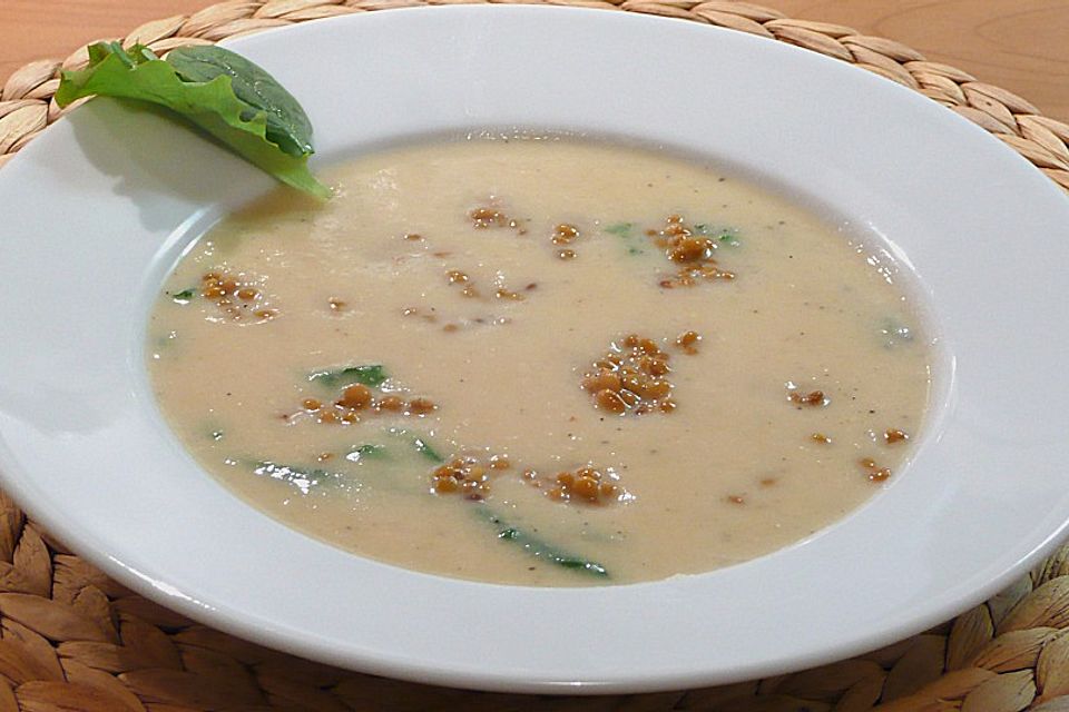 Petersilienwurzel - Suppe mit Linsen