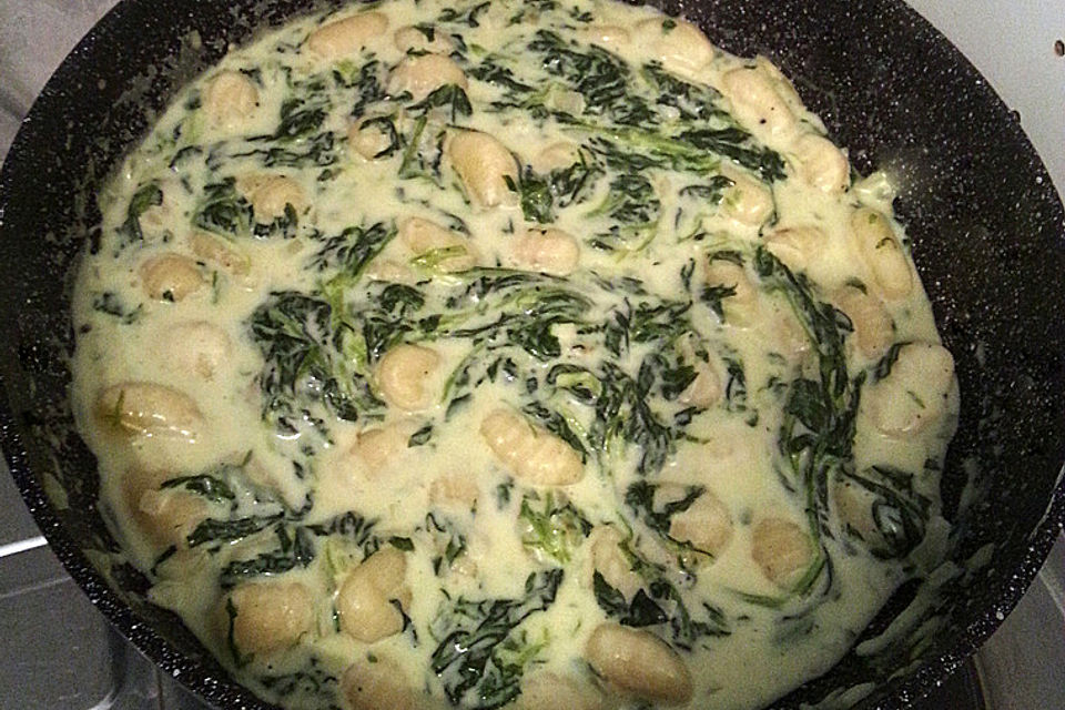 Gnocchi mit Blattspinat Gnocchi mit Blattspinat