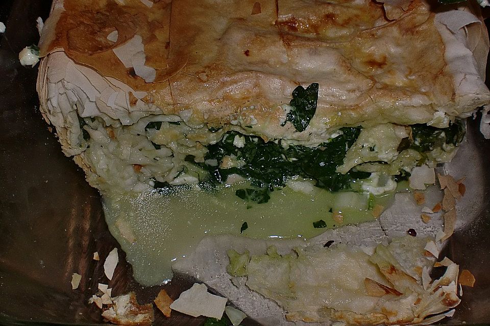 Orientalische Pastete mit Spinat und Schafskäse