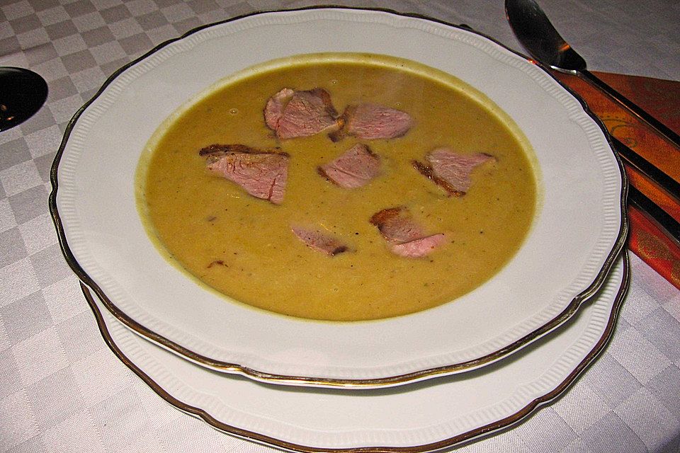 Maronensuppe mit Rehfiletscheiben