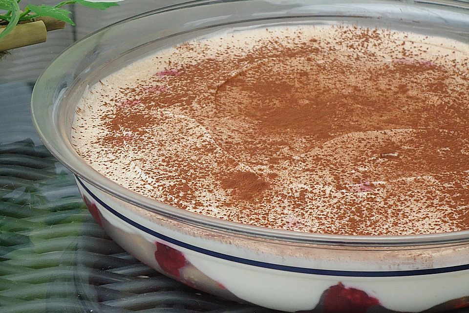 Himbeer - Tiramisu mit Eierlikör