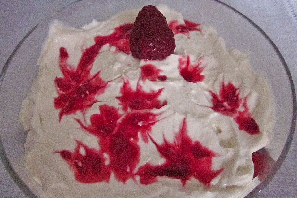 Himbeer - Tiramisu mit Eierlikör