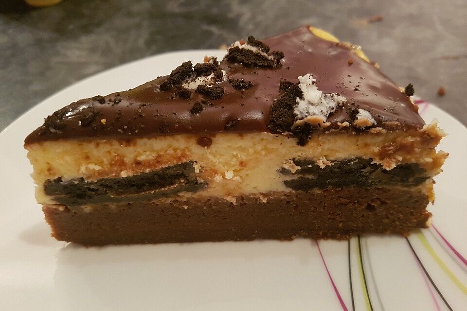 Käsekuchen mit Brownieboden