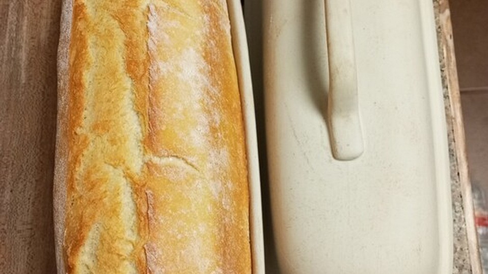 knuspriges weißbrot