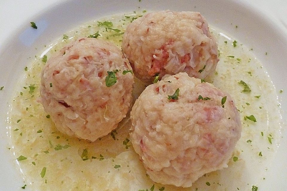 Sauerkraut - Speck Knödel