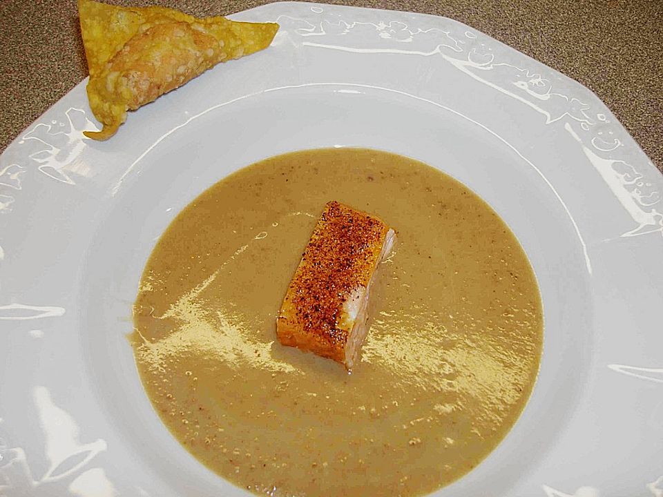 Maronensuppe mit Räucherlachs - Wan Tan und Stremellachs mit ...