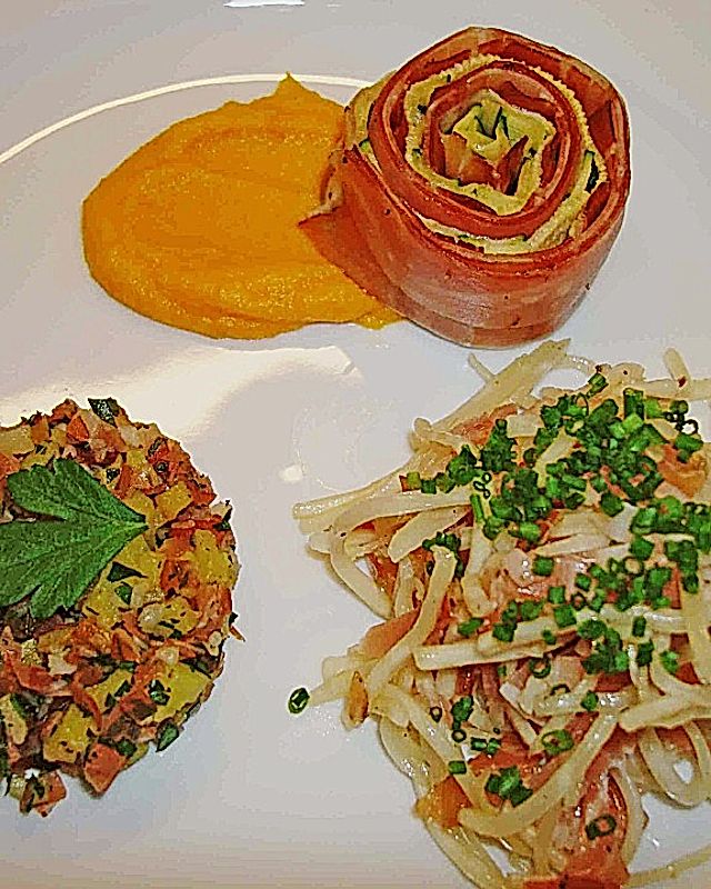 Speckvariationen: Tatar mit Kartoffeln, Salat mit Sellerie, Rouladen mit Zucchini