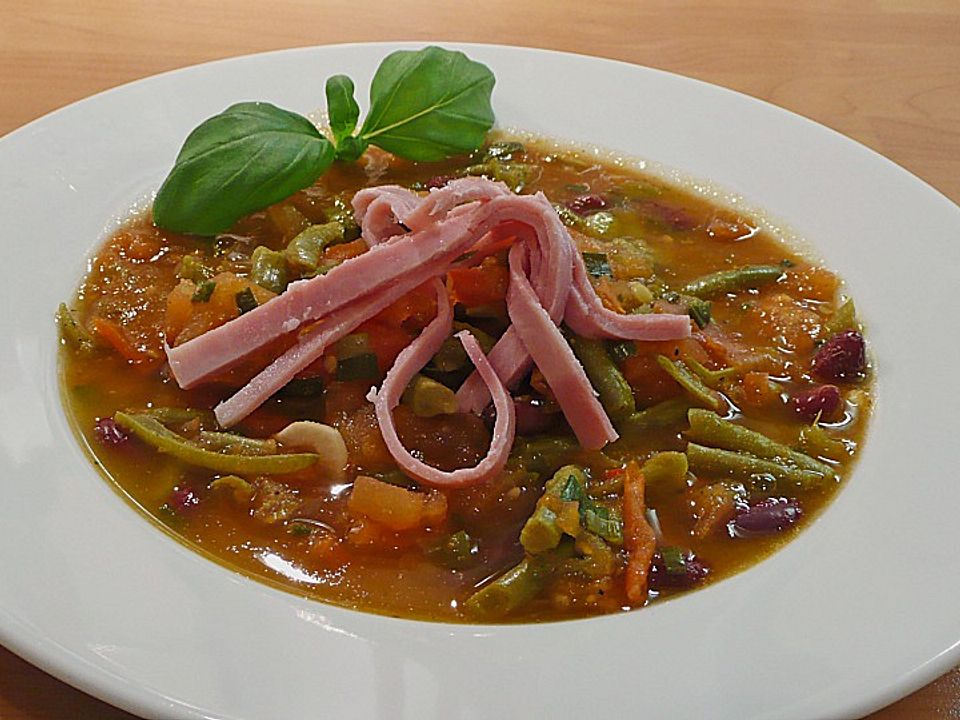 Feurige Tomaten-Bohnen-Suppe von plumbum| Chefkoch