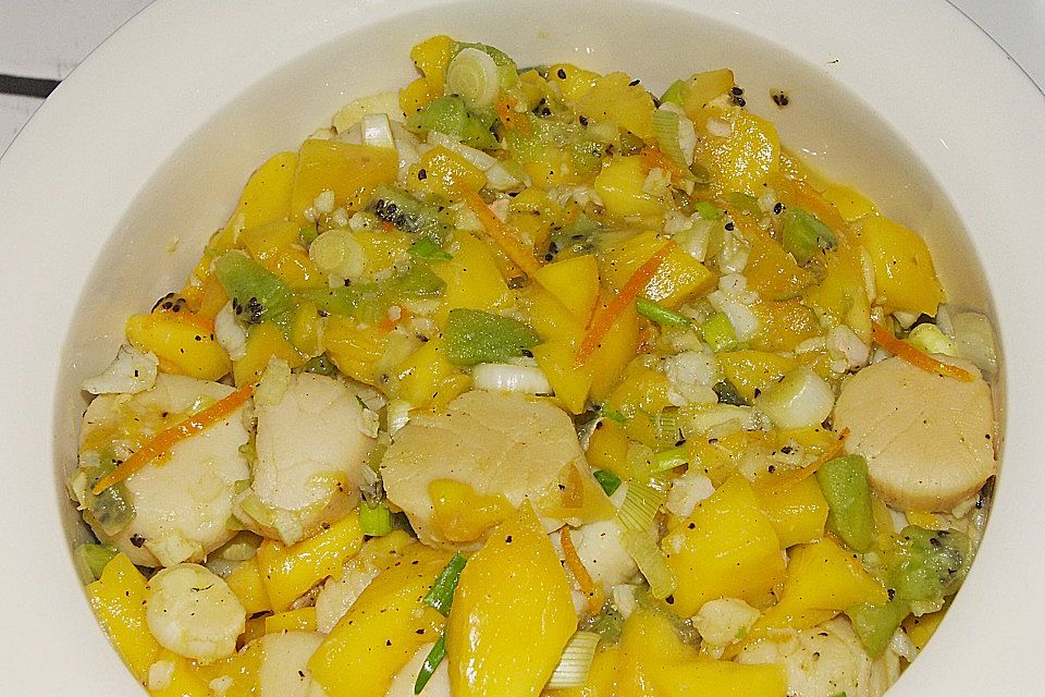 Jakobsmuschel - Mango - Frühlingszwiebel Salat