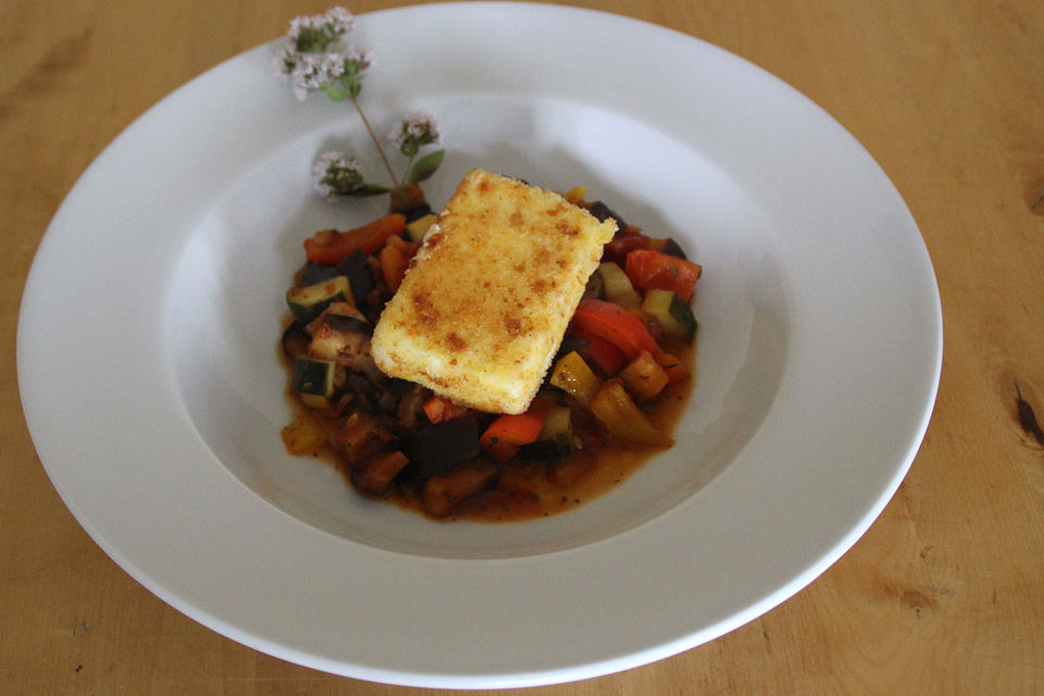 Gebackener Schafkäse auf Mini - Ratatouille