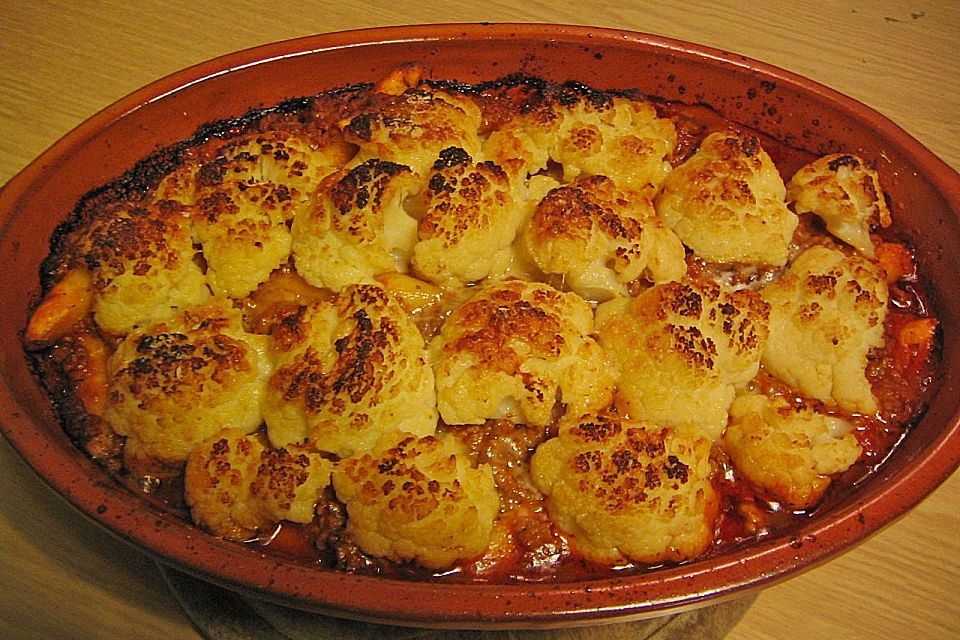 Hackfleisch - Schupfnudelpfanne mit gratiniertem Blumenkohl