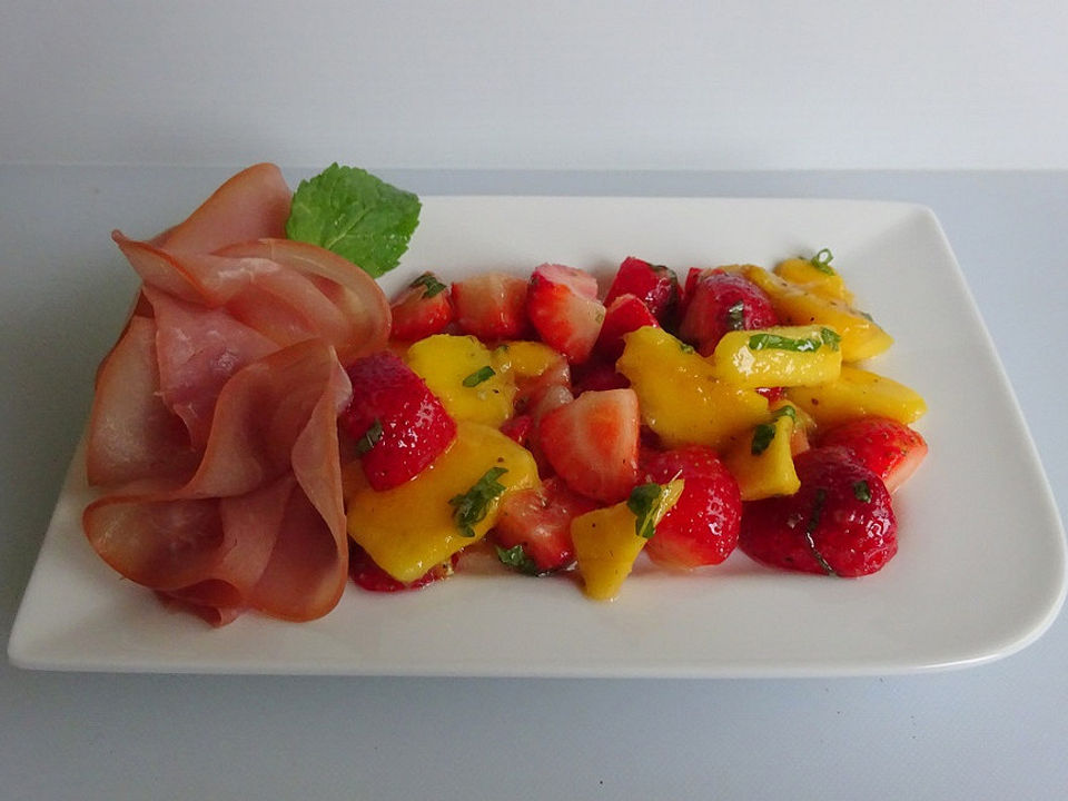 Erdbeer - Mango - Salat mit Schinken von Mai-Ra| Chefkoch