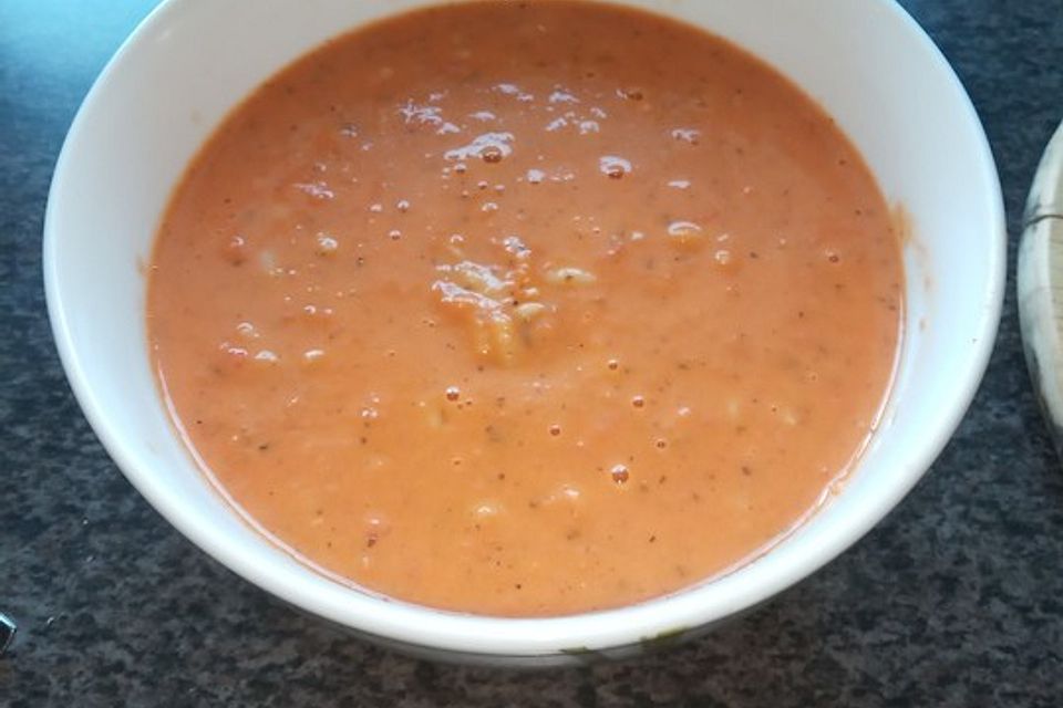 Tomatensuppe mit Reis Tomatensuppe mit Reis