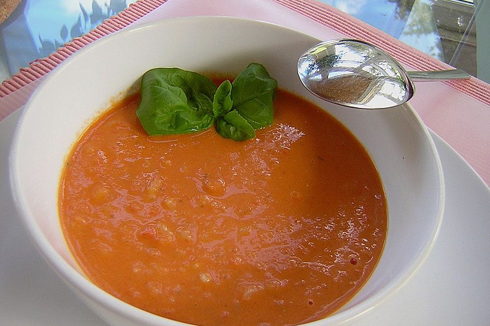 Tomatensuppe mit Reis Tomatensuppe mit Reis