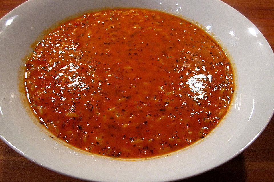 Tomatensuppe mit Reis Tomatensuppe mit Reis