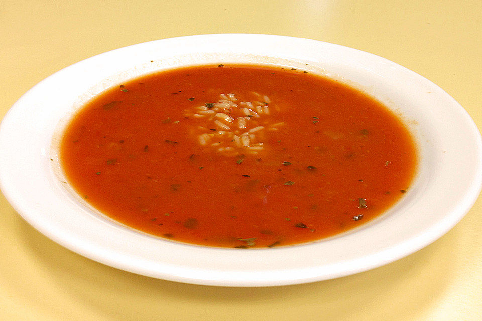 Tomatensuppe mit Reis Tomatensuppe mit Reis