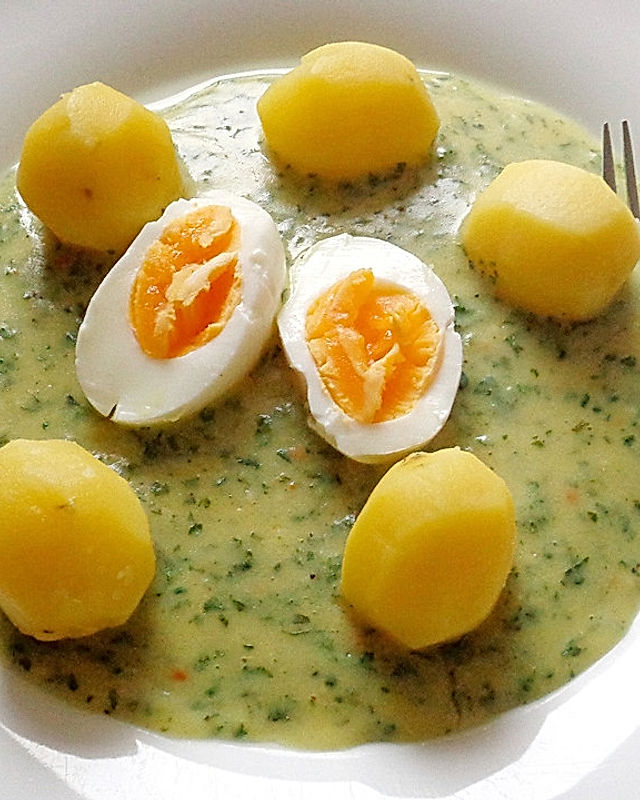 Petersiliensoße mit Ei