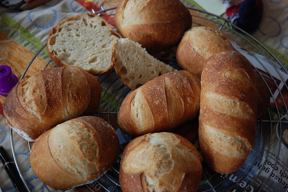 Buttermilchbrötchen mit Vorteig