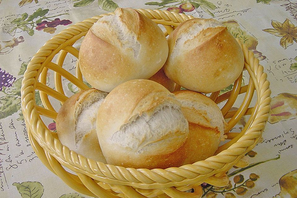 Buttermilchbrötchen mit Vorteig