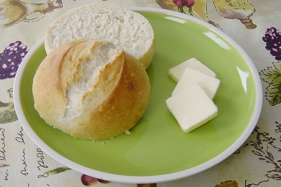 Buttermilchbrötchen mit Vorteig