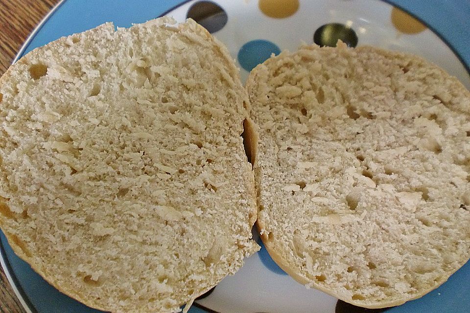 Buttermilchbrötchen mit Vorteig