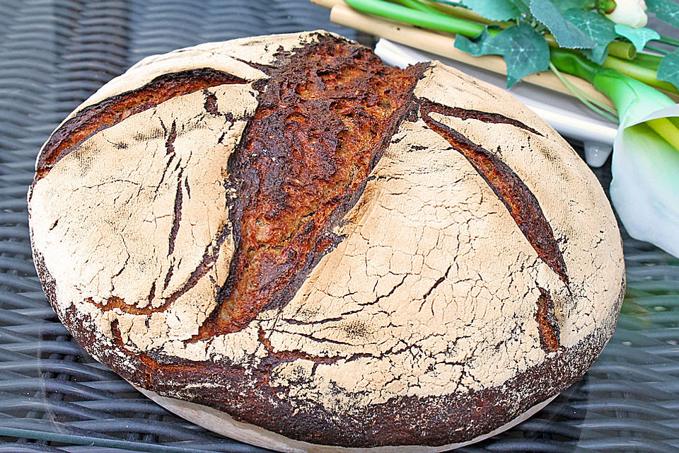 Rustikales Roggen - Dinkelbrot