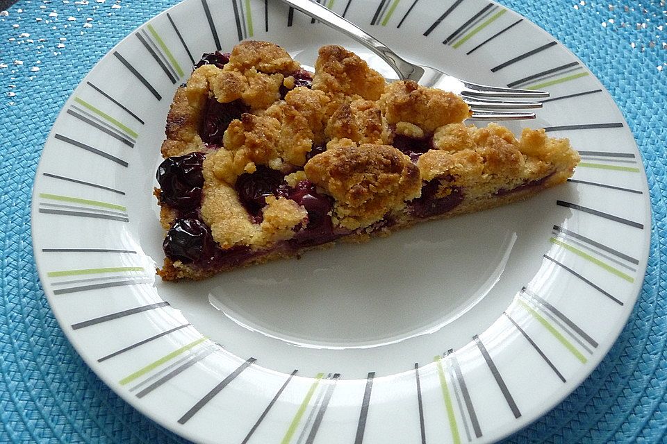 Kirschkuchen mit Streuseln